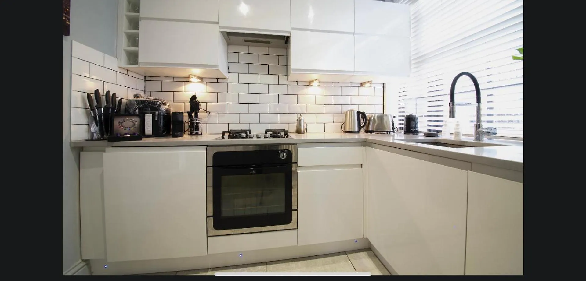 Tower Bridge 3Bedsecure Parking Shad Thames Luxuury Boutique Historic Bright Warehouse Gated Parking Upto 4 Vehicles Inc